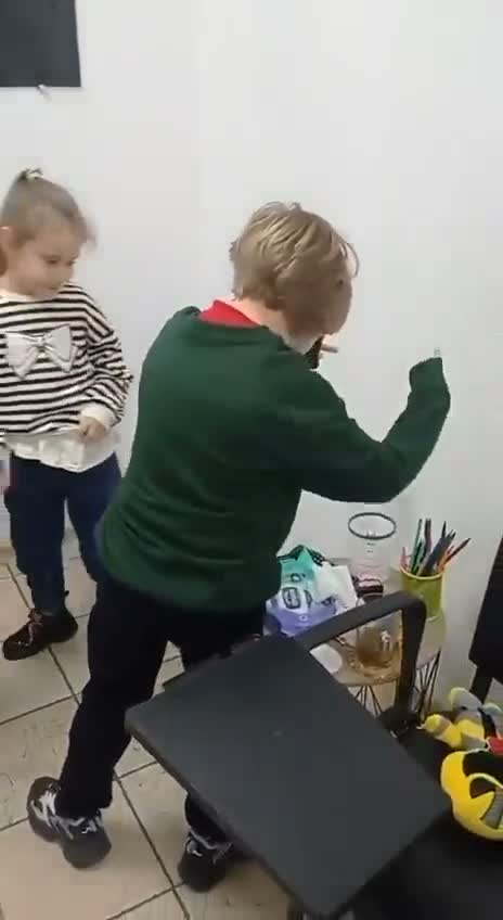Малюки на занятті